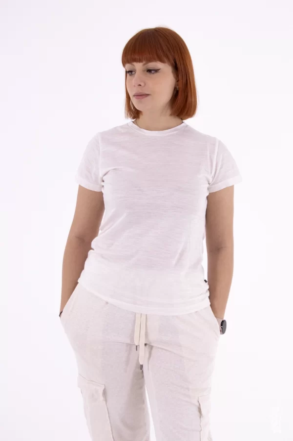 T-shirt girocollo slim-fit in ortica naturale donna