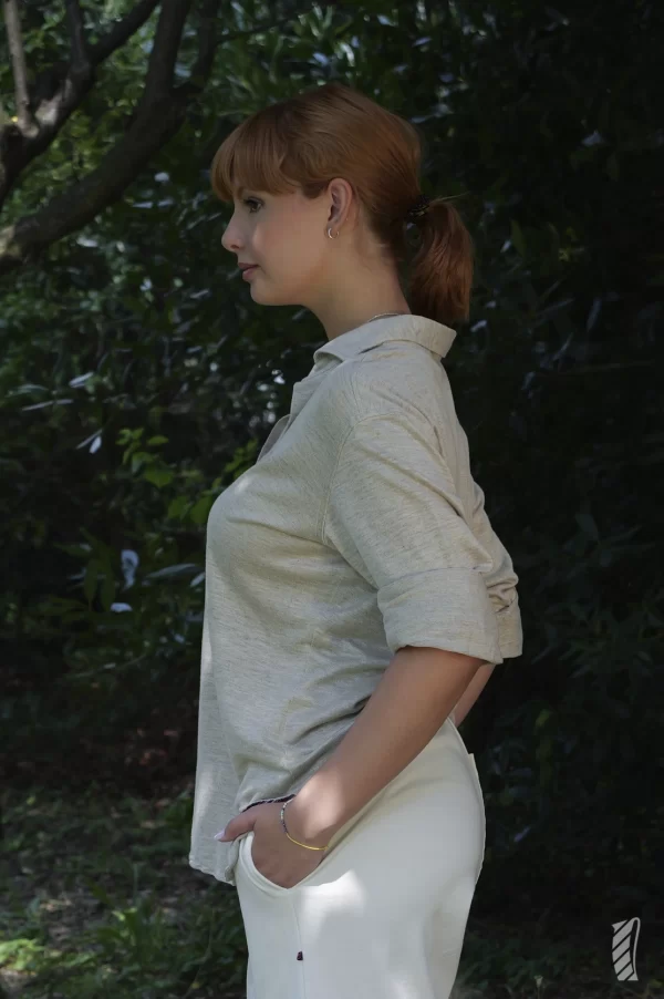 Women's profile natural hemp shirt